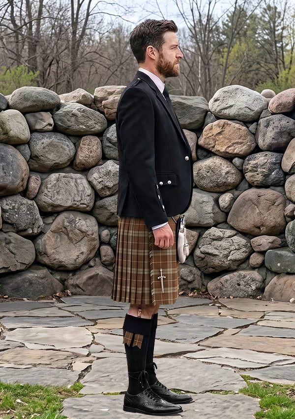 Traditional_Tinkler_Andrew_Tartan_10273_Kilt_and_Argyle_Jacket_Kilt_Outfit_right_image