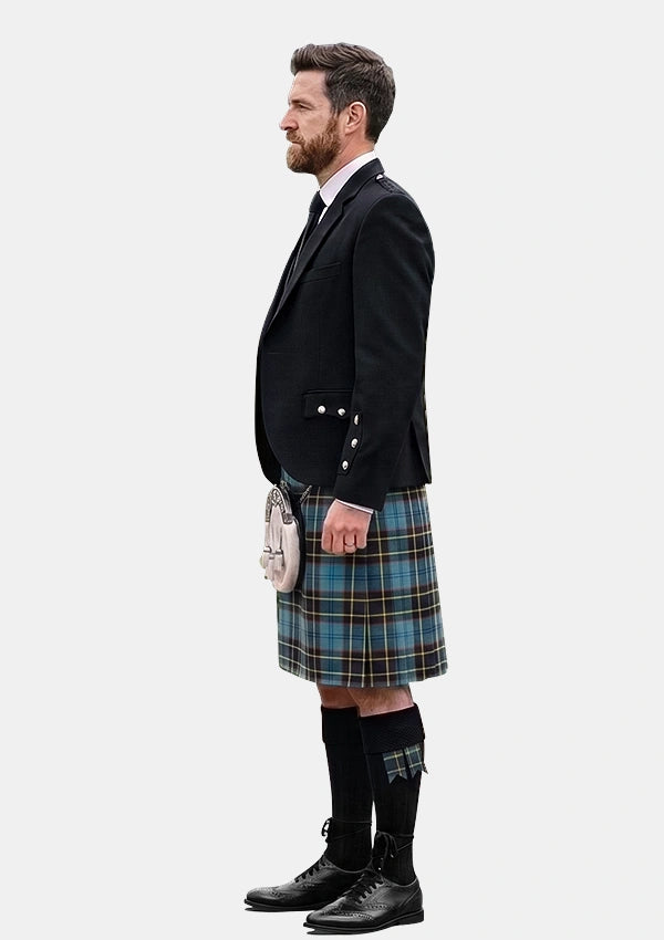 Traditional_US_Air_Force_Tartan_Kilt_and_Argyle_Jacket_Kilt_Outfits_left_image