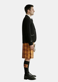Traditional_Ulster_Tartan_Kilt_and_Argyle_Jacket_Kilt_Outfits_right_image