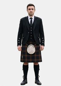 Traditional_Watt_Tartan_4210_Kilt_and_Argyle_Jacket_Kilt_Outfits_front_image