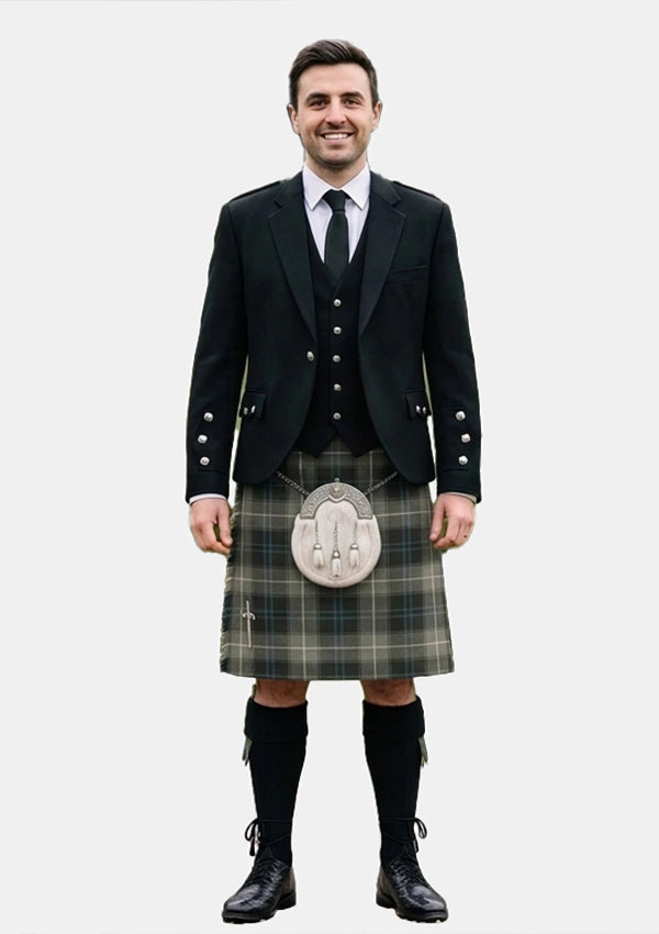 Traditional_Weathered_Patriot_tartan_Kilt_and_Argyle_Jacket_Kilt_Outfits_front_image