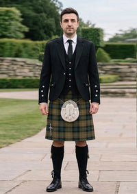 Traditional_Windsor_Tartan_4243_Kilt_and_Argyle_Jacket_Kilt_Outfit_front_image